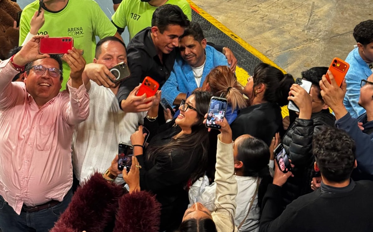 Salseros prenden la Arena CDMX