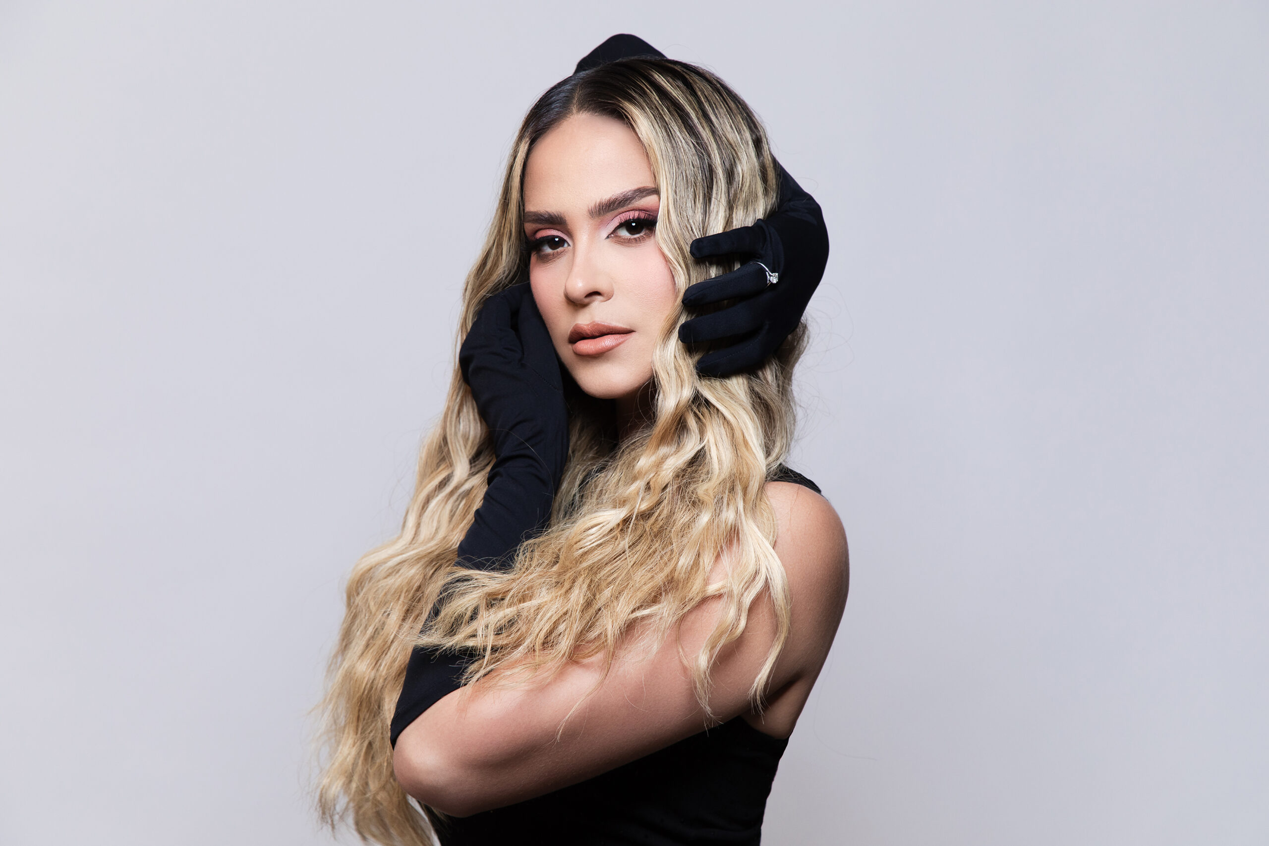 Karina Catalán celebra 100 años del Salón Tenampa