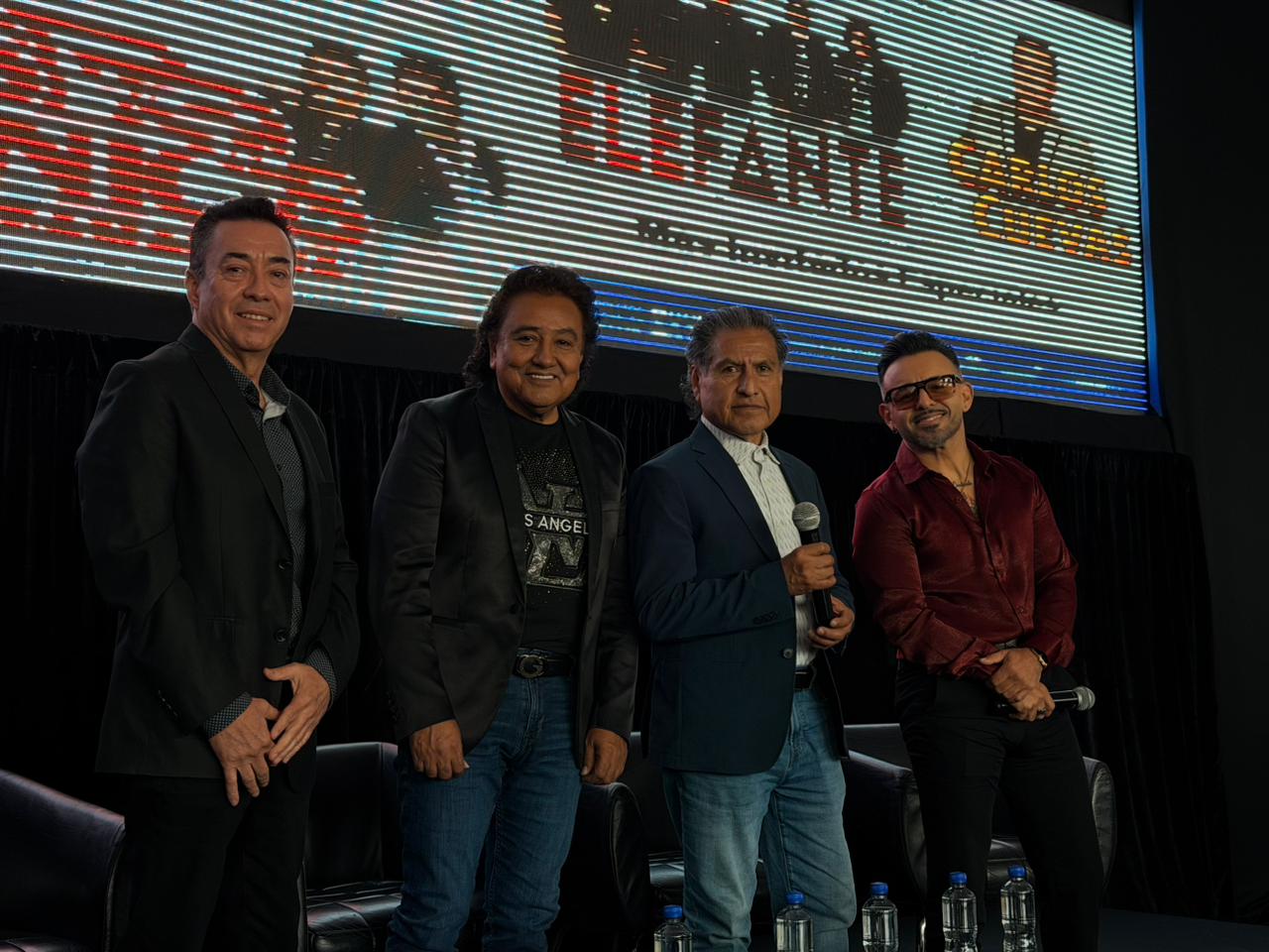 Grupo Bryndis celebra con amigos 45 años de trayectoria