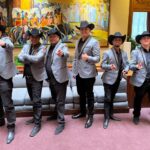 AK-7 regresa por tus Ojos Marrones