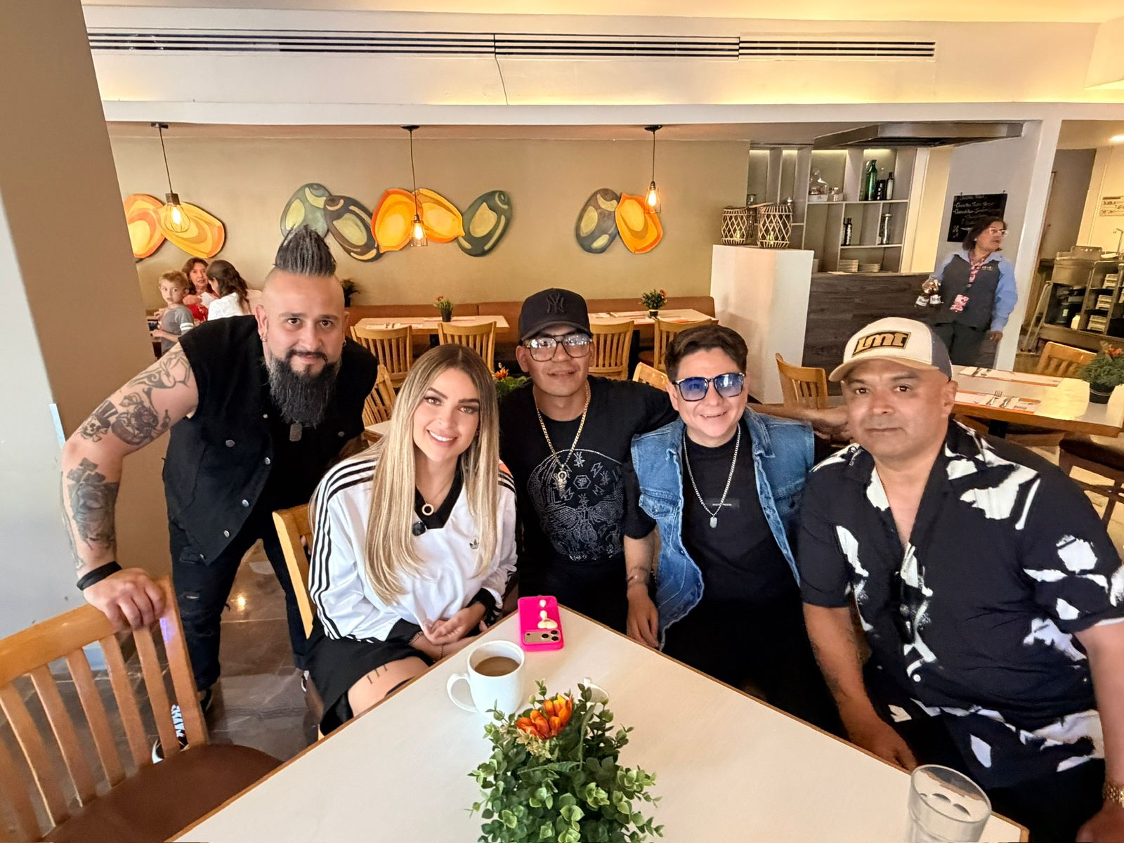 LMT contagia con su Cumbia Pop