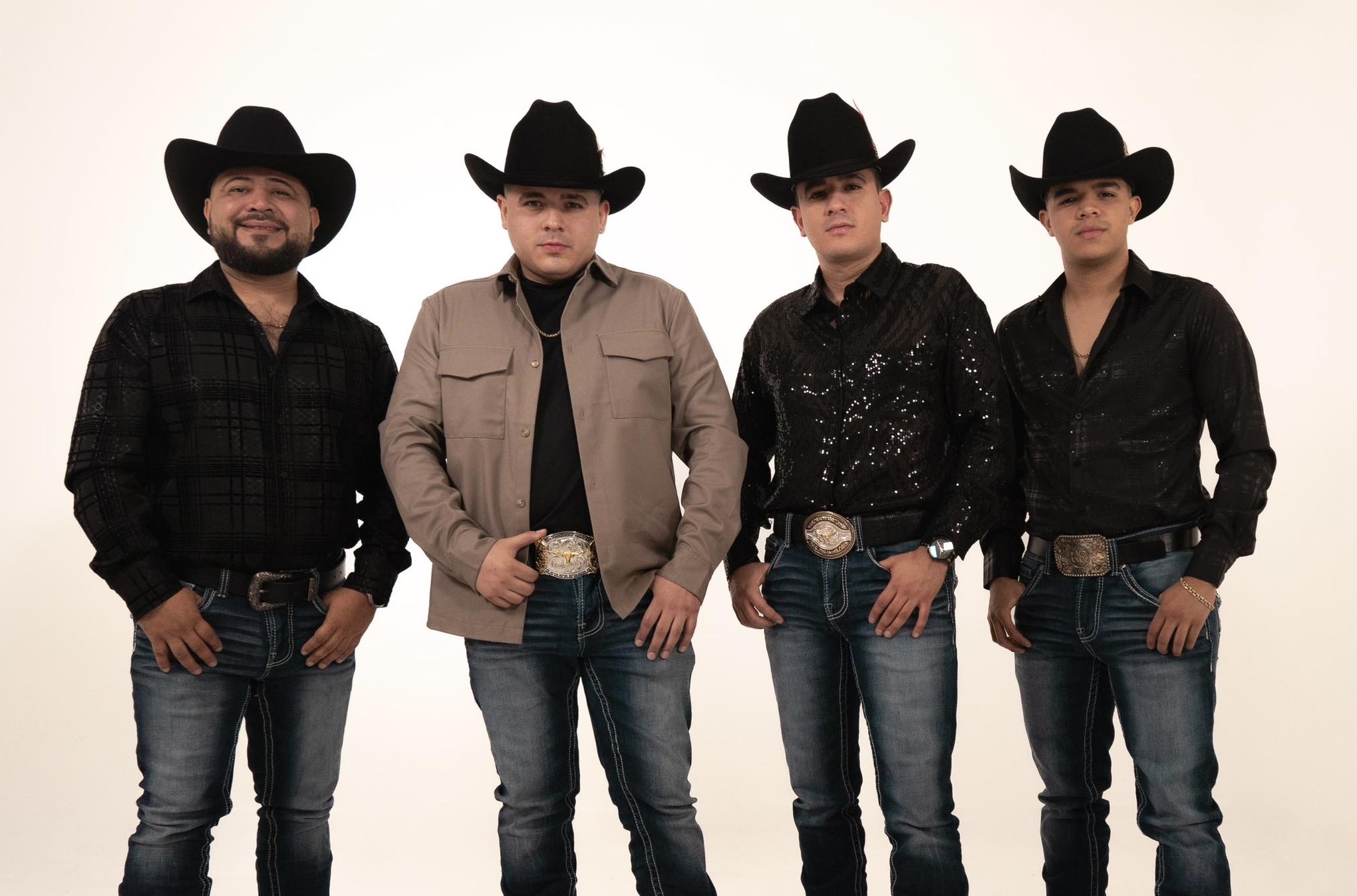 Los Tercos hacen la Llamada Prohibida.